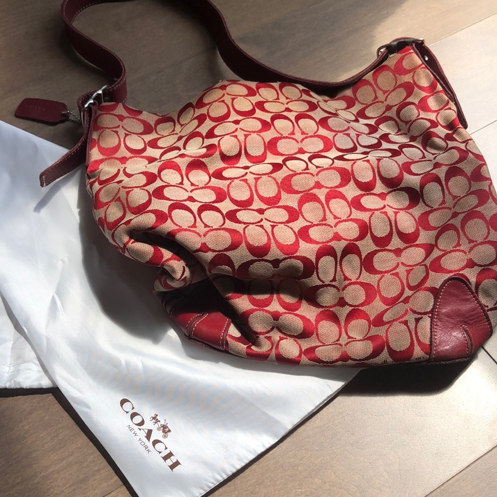 Coach Bucket Cross Body Bag ❣️